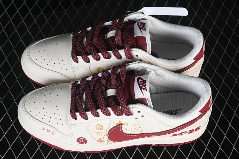 All categories Nk SB Dunk Series Nk SB Dunk Low High-end customized low-top sneakers Nike SB Dunk Low beige burgundy gold high-end customized low-top casual skate shoes QW5288-110